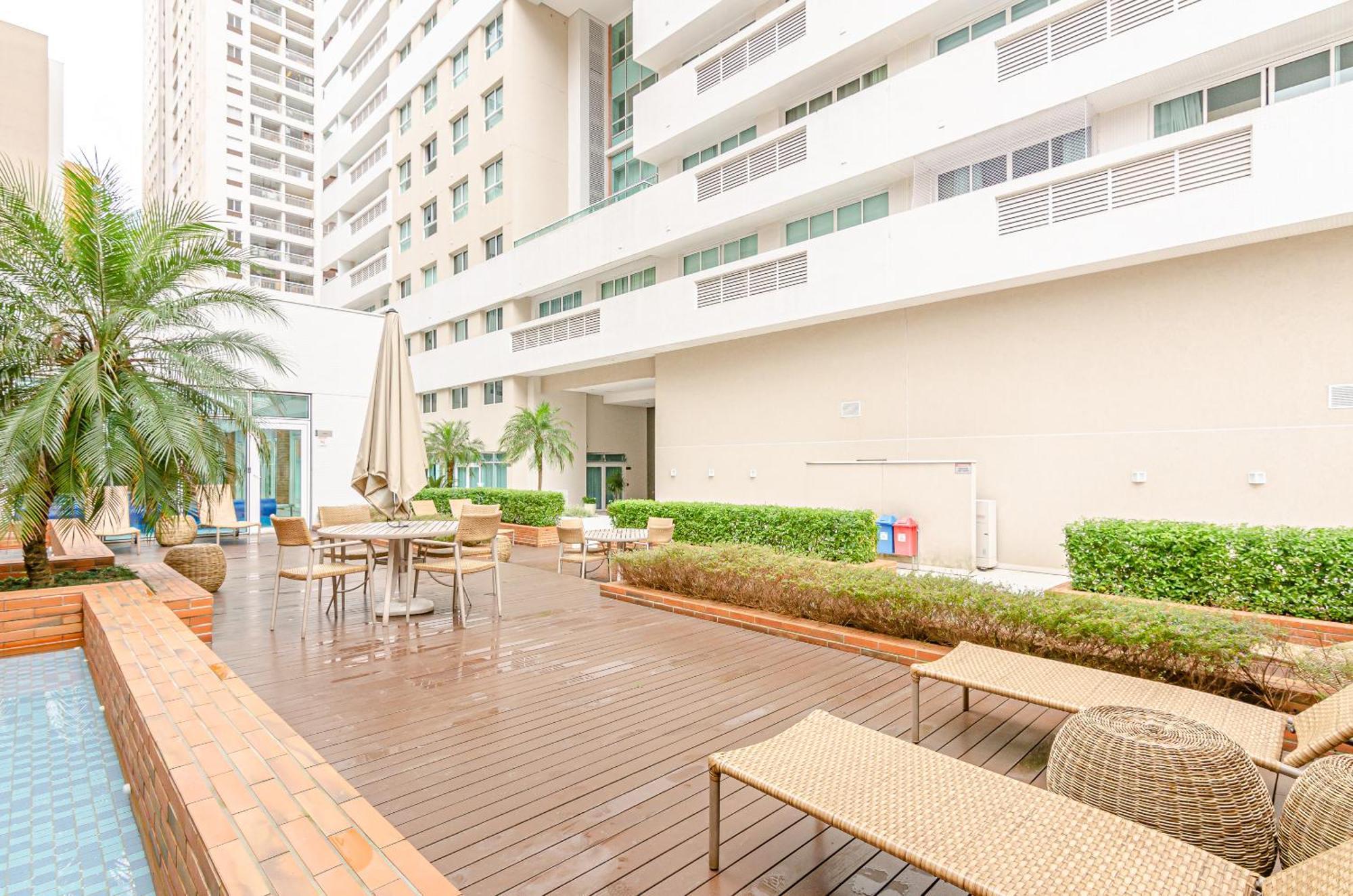 Lifespace Curitiba - Apartamentos Urooms Esterno foto