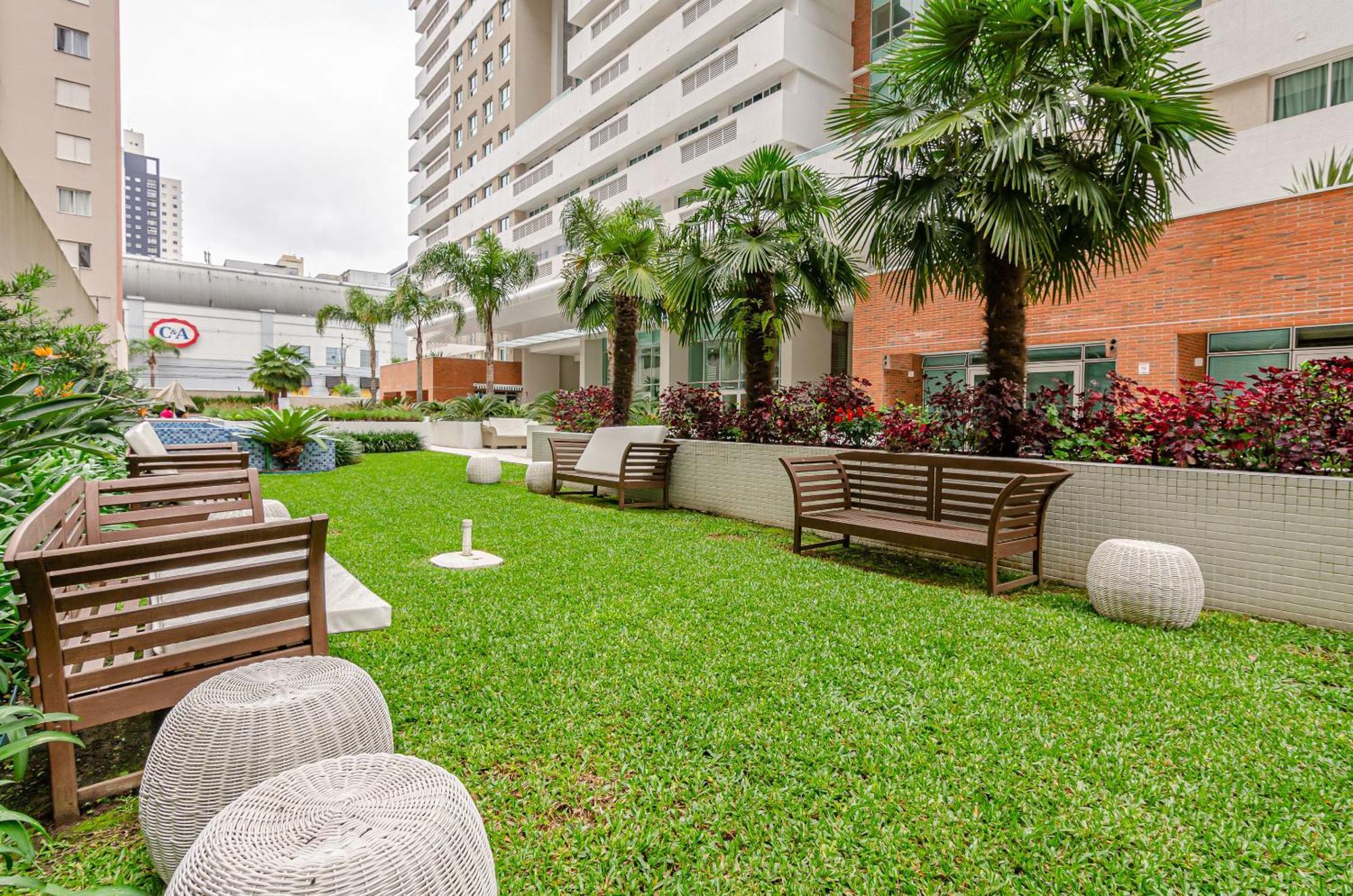Lifespace Curitiba - Apartamentos Urooms Esterno foto